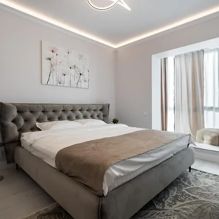 Plaza 45 Апартаменты *